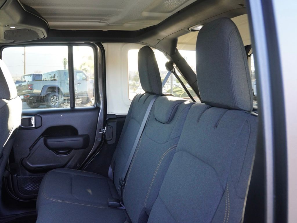 New 2026 Granite Crystal Metallic Clear-Coat Exterior Paint Jeep Willys image 19