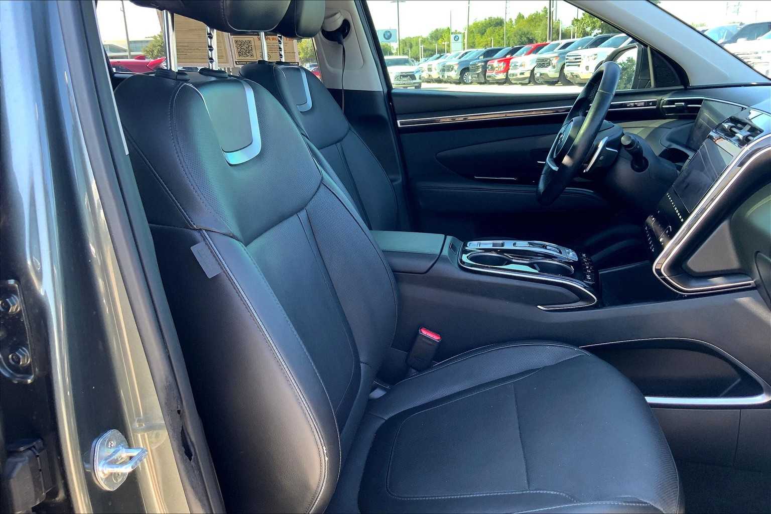2022 Hyundai Tucson Limited photo 8