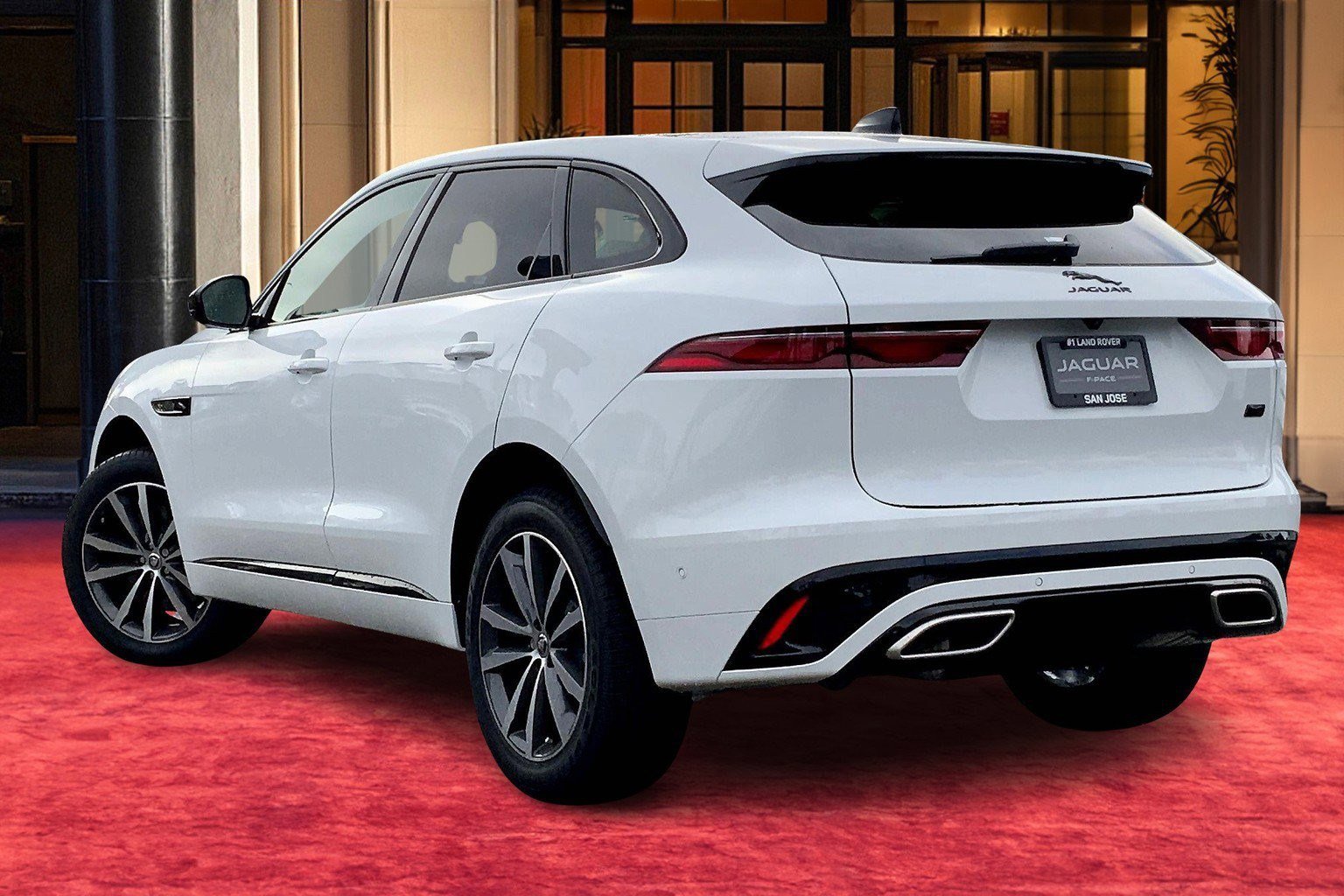 2026 Jaguar F-PACE P400 R-Dynamic S photo 3