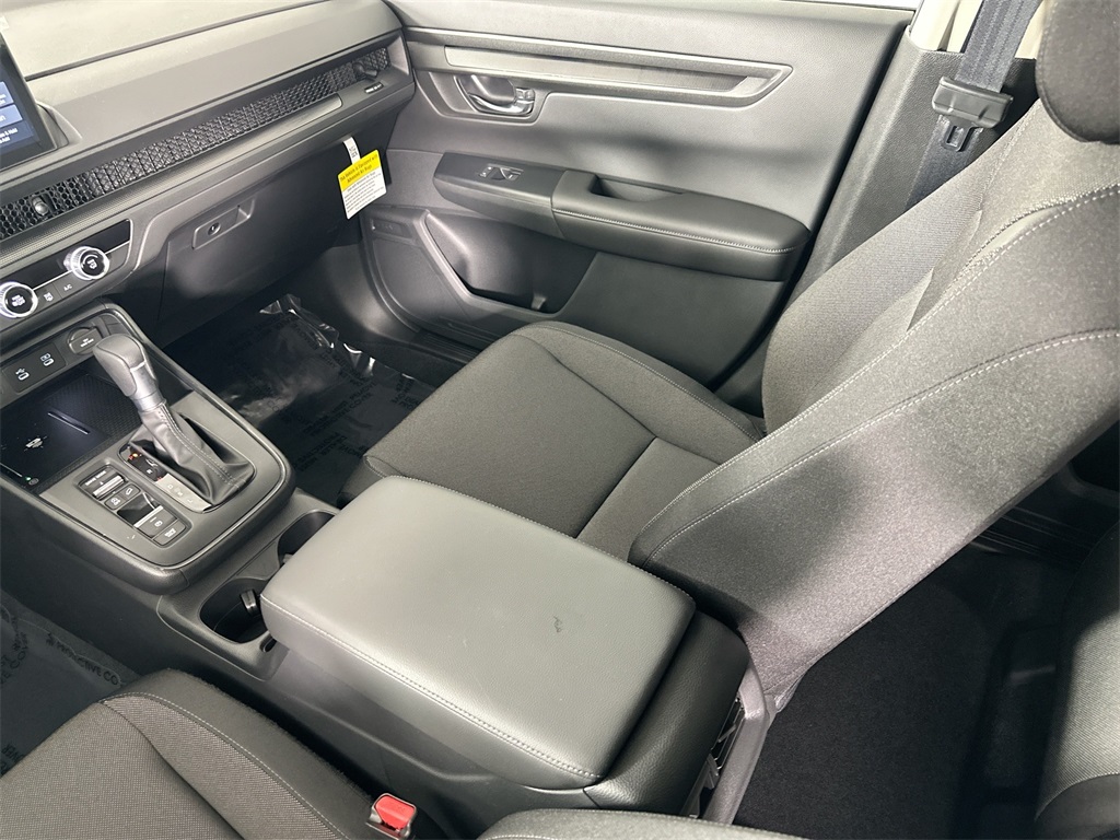 2026 Honda CR-V LX photo 4