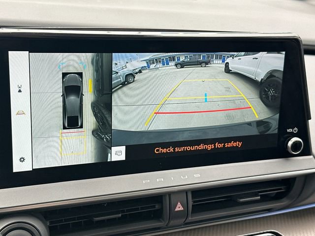 2024 Toyota Prius LE photo 18