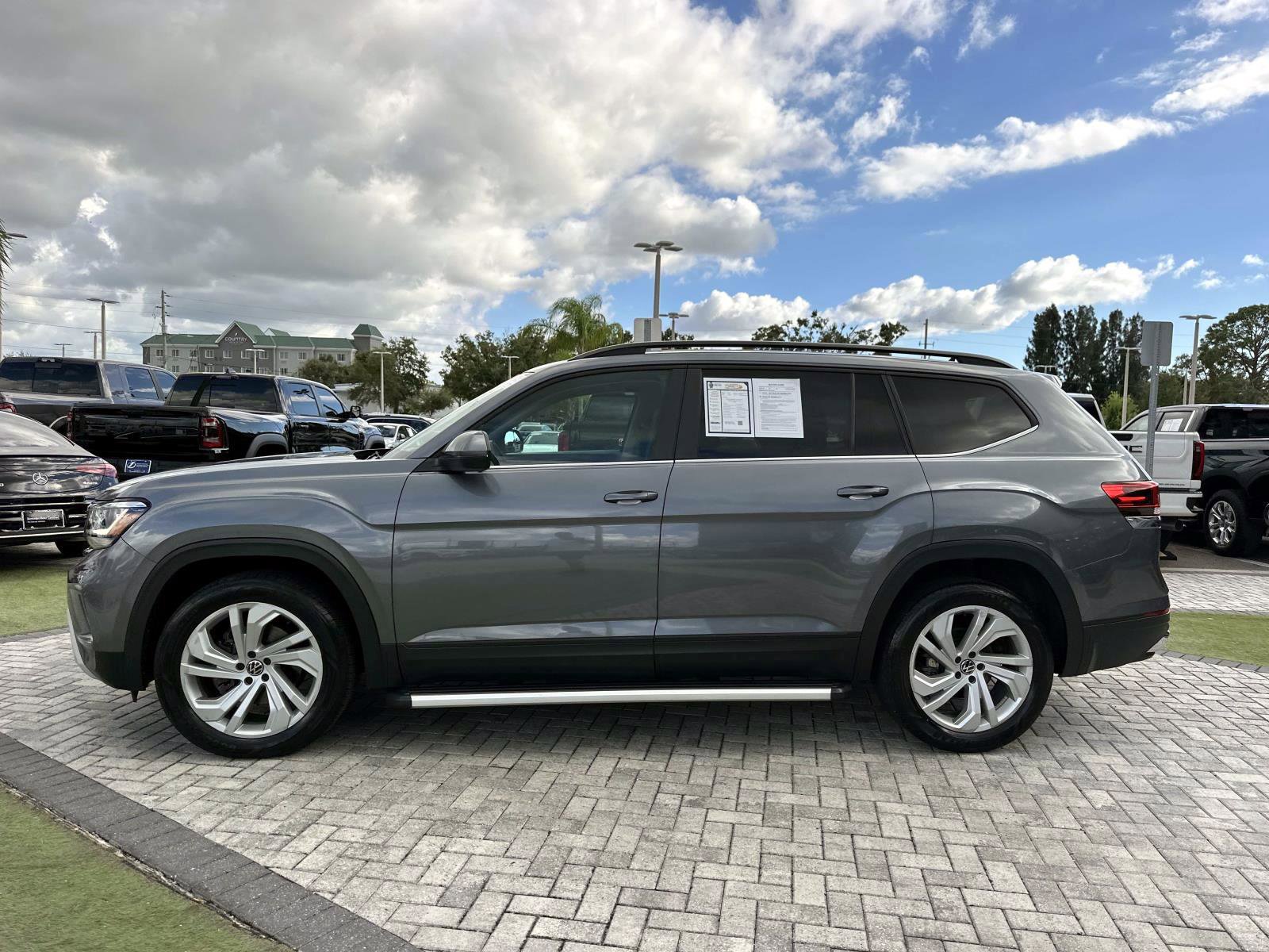 2022 Volkswagen Atlas V6 SE Technology photo 5