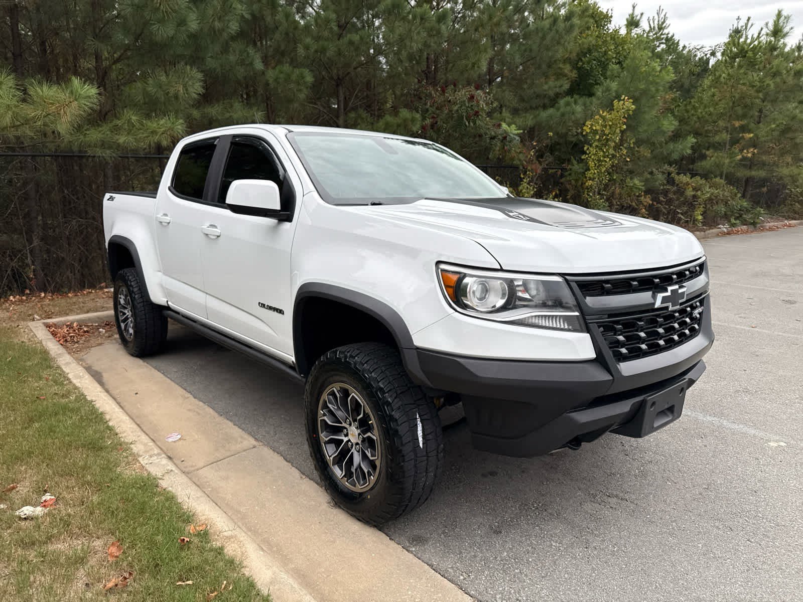 Used 2018 Chevrolet Colorado ZR2 with VIN 1GCGTEEN0J1102918 for sale in Little Rock