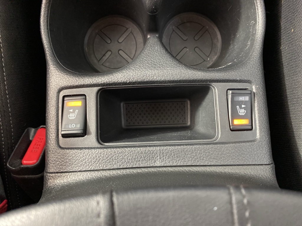 2020 Nissan Rogue SV photo 8