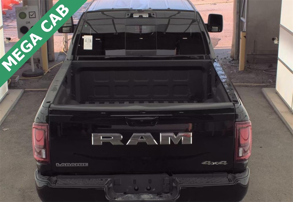 2025 Ram 2500 Laramie photo 4