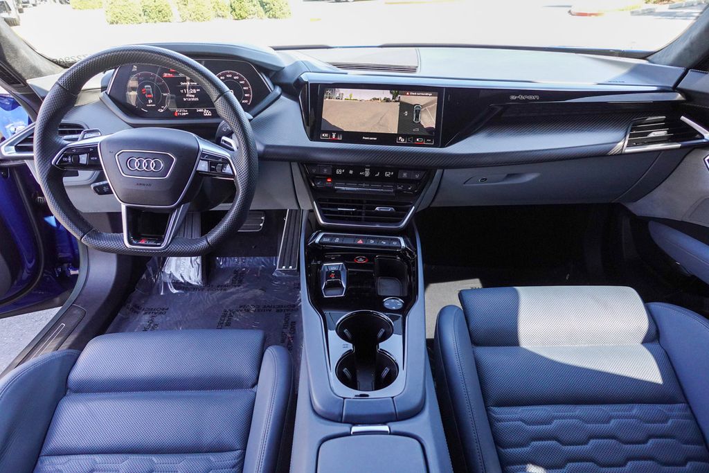 2023 Audi RS e-tron GT Base photo 26