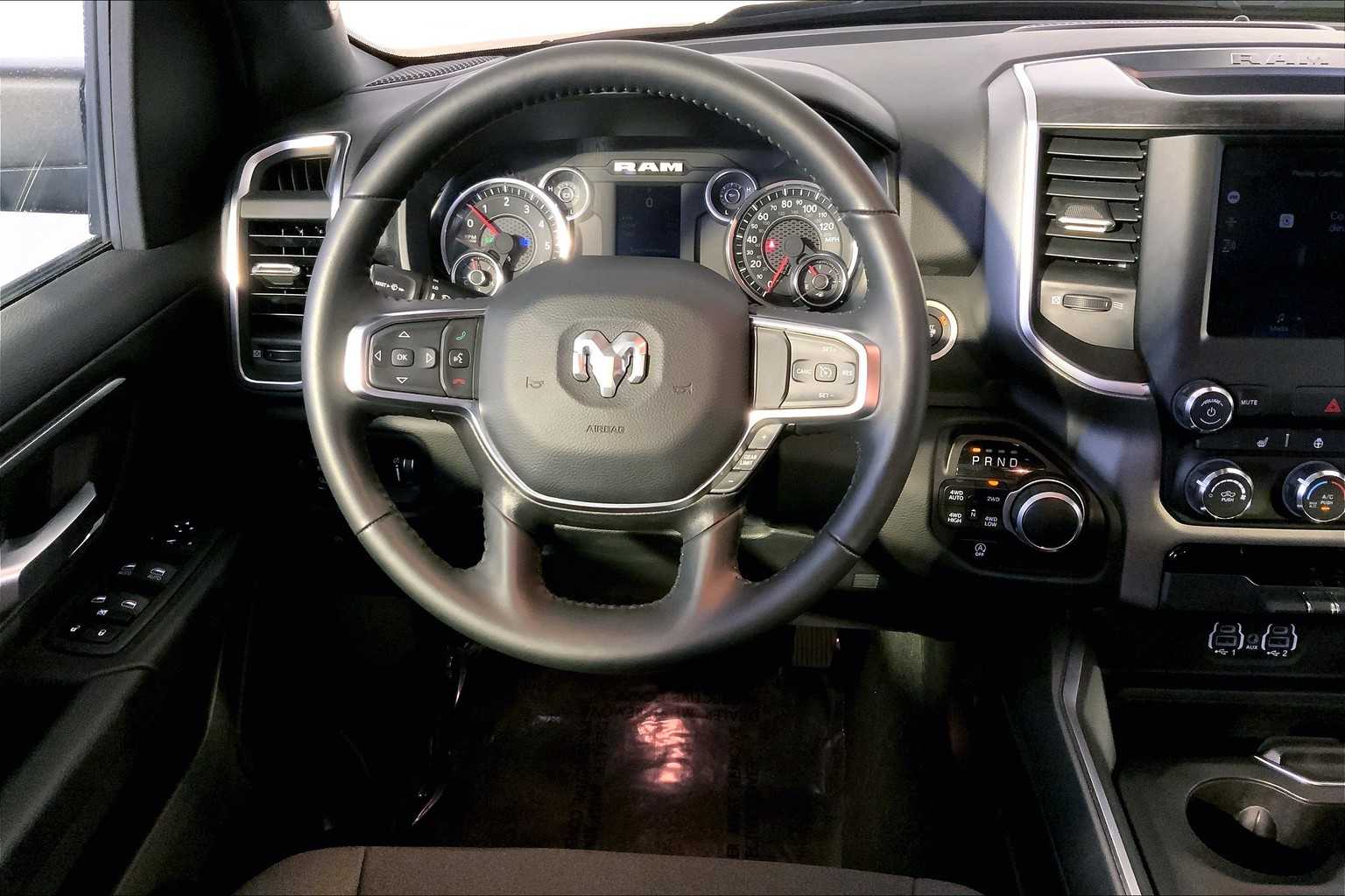 2024 Ram 1500 Big Horn photo 5