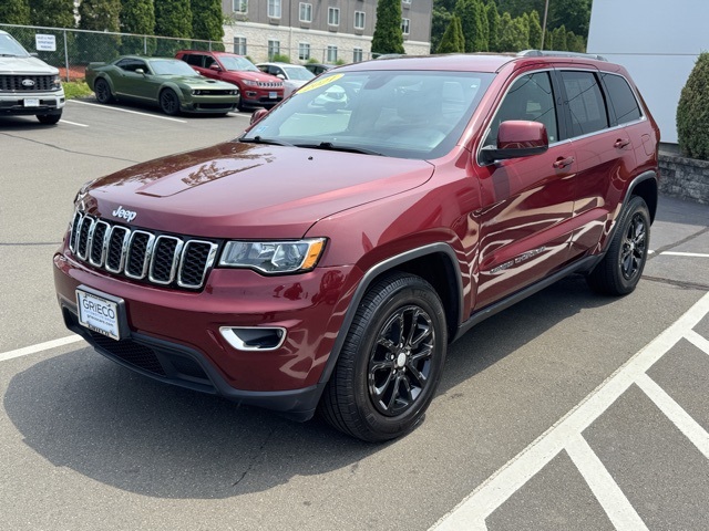 2021 Jeep Grand Cherokee Laredo X photo 3
