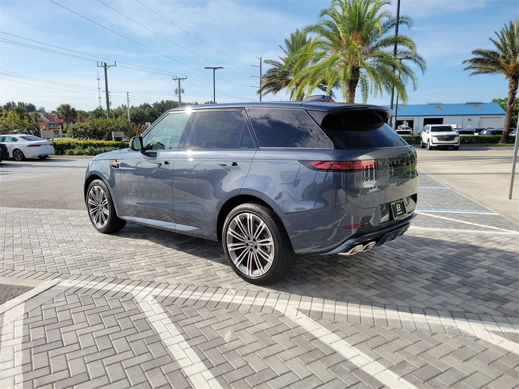 2025 Land Rover Range Rover Sport SE photo 2