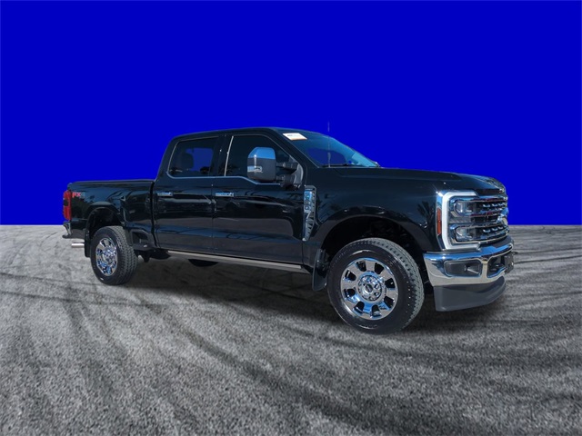2025 Ford F-350 Lariat photo 2