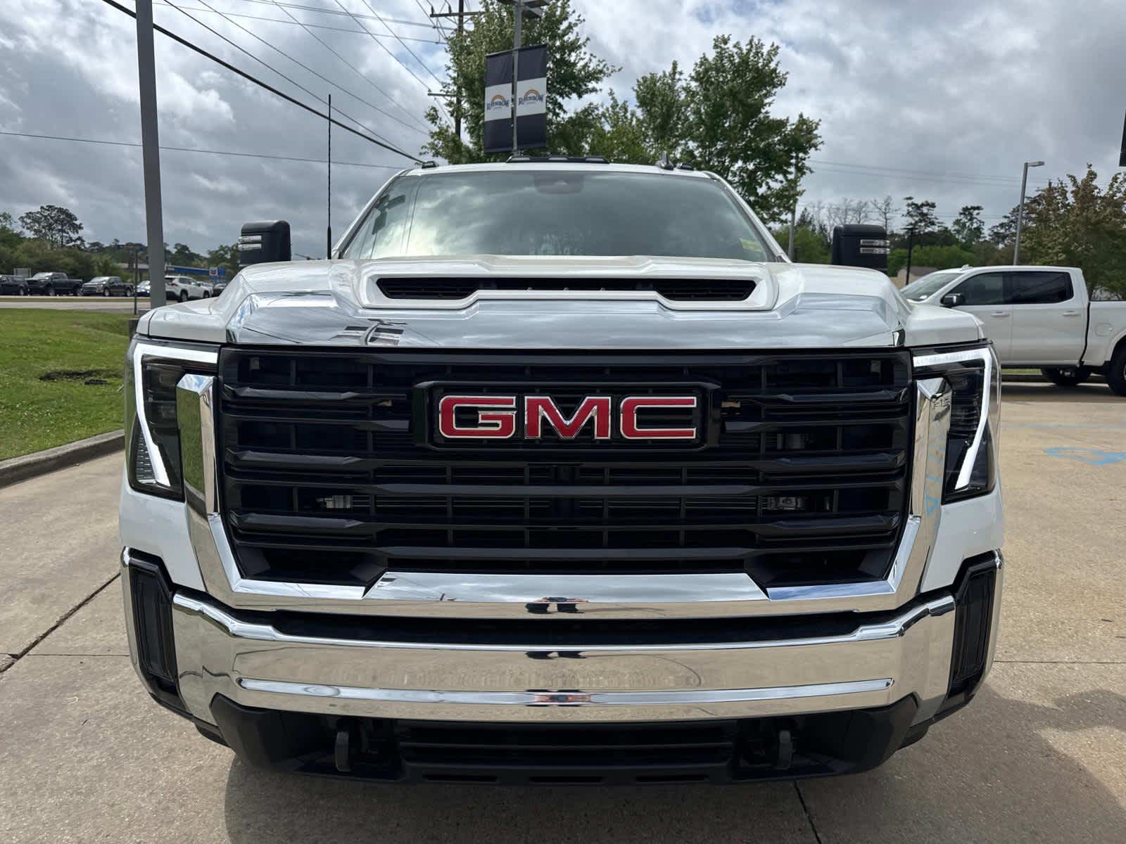 2025 Gmc Sierra 2500 HD Pro photo 2