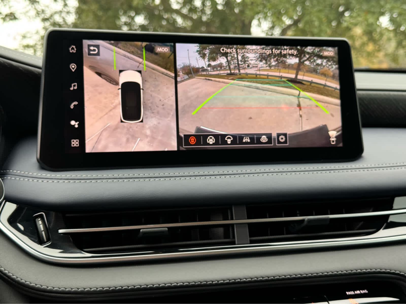 2026 INFINITI QX60 LUXE - Photo 13