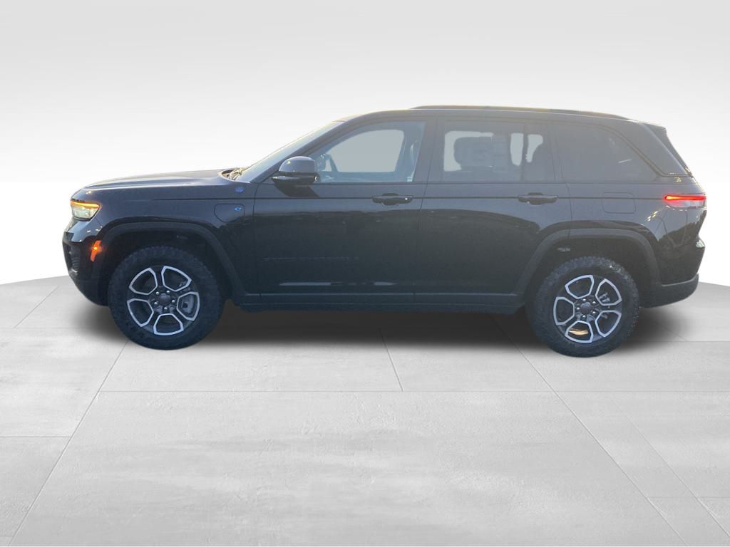 2024 Jeep Grand Cherokee Trailhawk 4xe photo 2