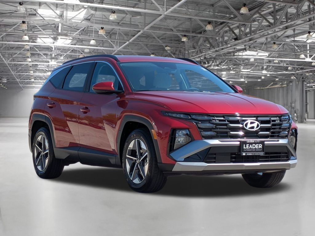 2025 Hyundai Tucson SEL photo 2