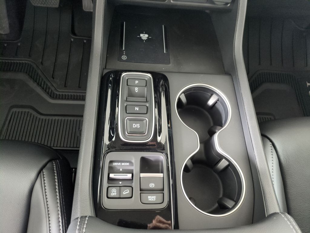 2025 Honda Pilot Touring photo 22