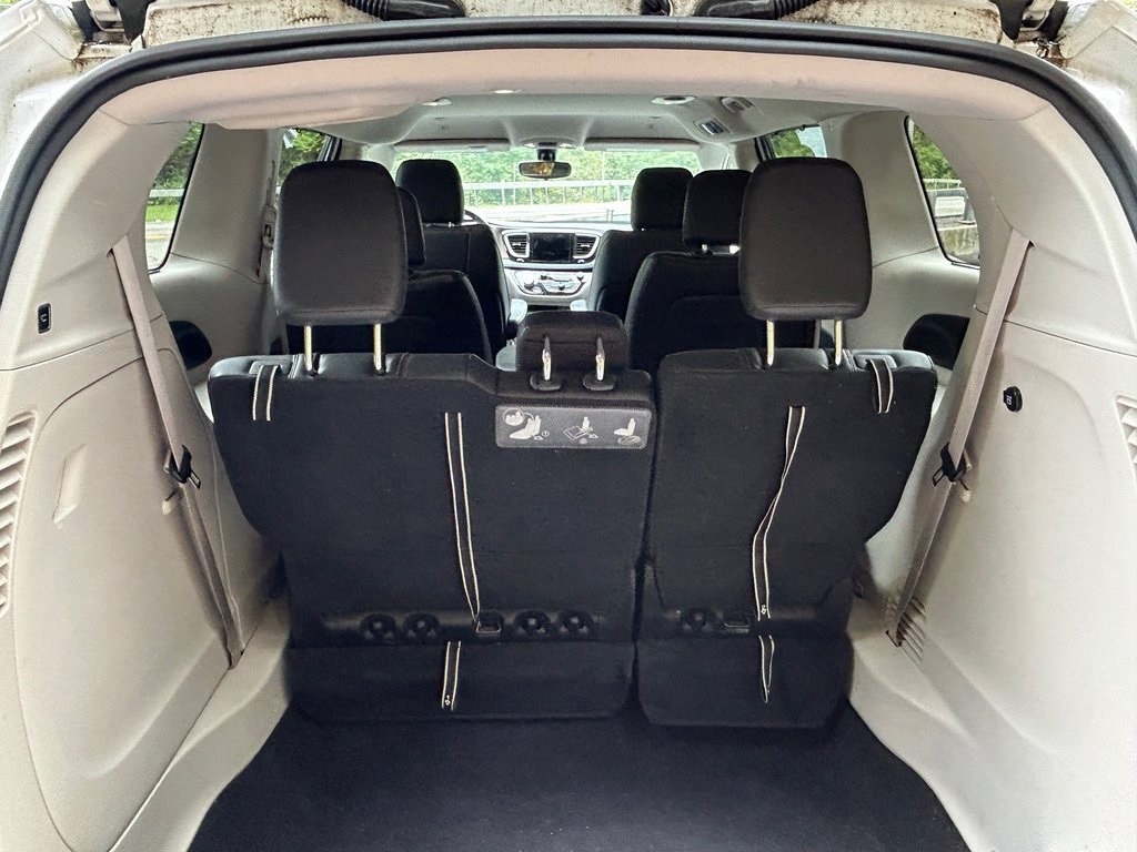 2018 Chrysler Pacifica Touring L photo 20