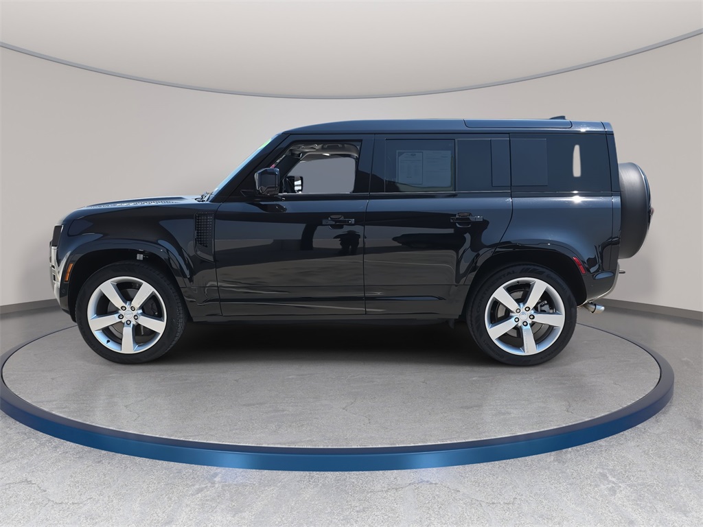 2025 Land Rover Defender 110 X-Dynamic SE photo 5
