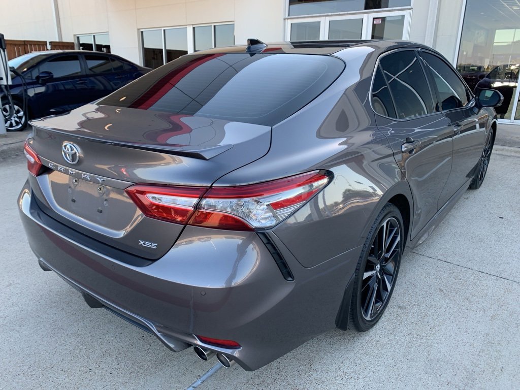 2019 Toyota Camry XSE V6 photo 4
