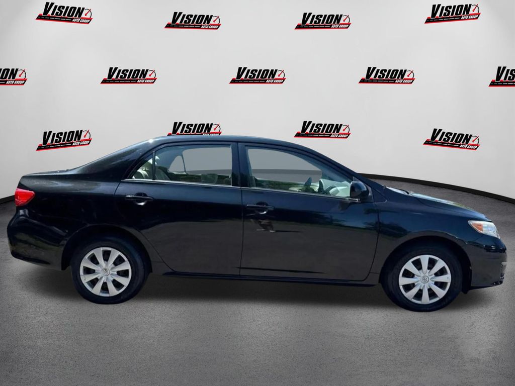 2010 Toyota Corolla Base photo 4