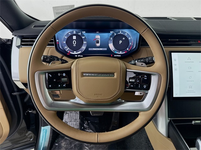 2025 Land Rover Range Rover SE photo 9