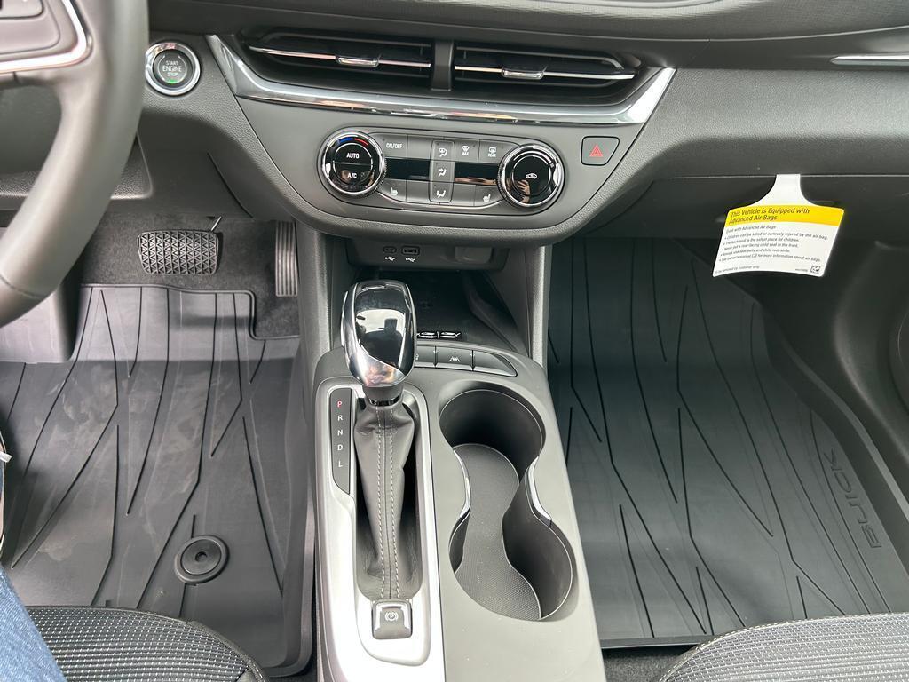 2025 Buick Envista Preferred photo 9