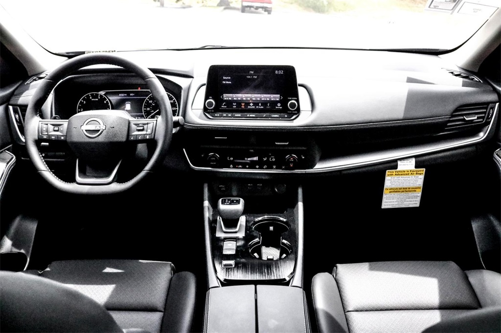 2025 Nissan Rogue SV photo 21