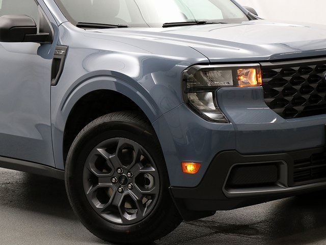 2025 Ford Maverick XLT photo 3