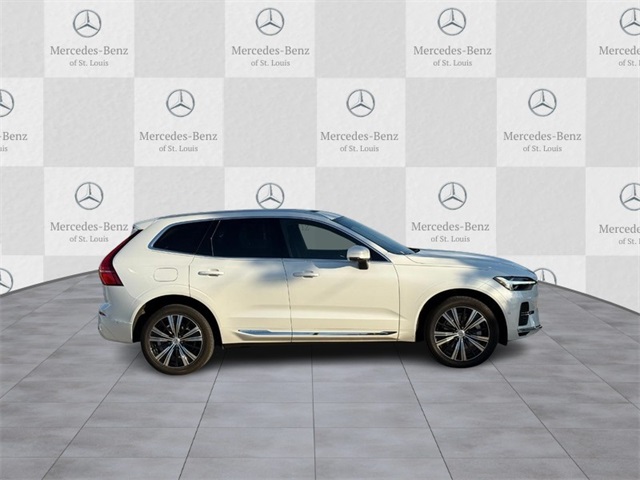 2022 Volvo XC60 Recharge Hybrid T8 Inscription photo 2