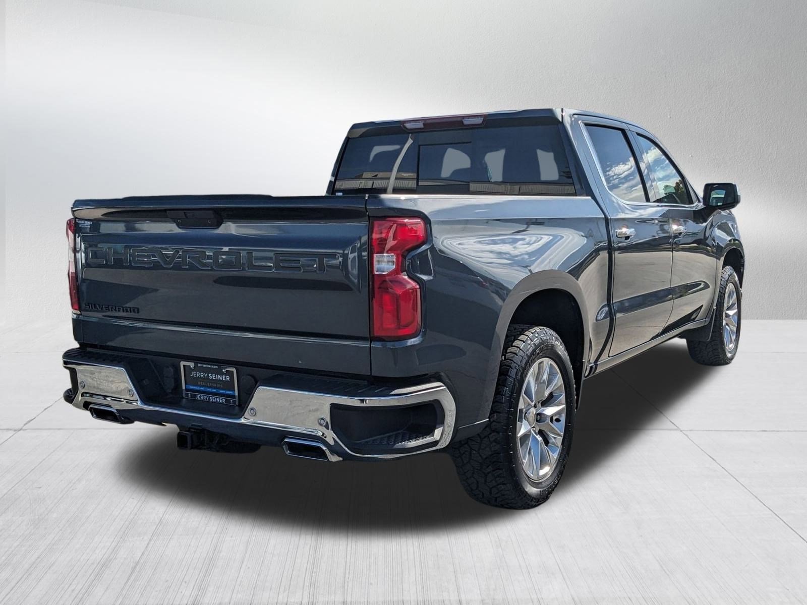 2021 Chevrolet Silverado 1500 LTZ photo 4
