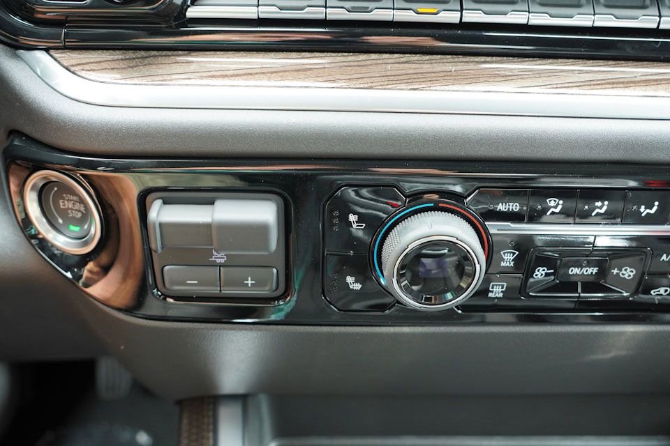 2026 Chevrolet Silverado 1500 LT photo 11