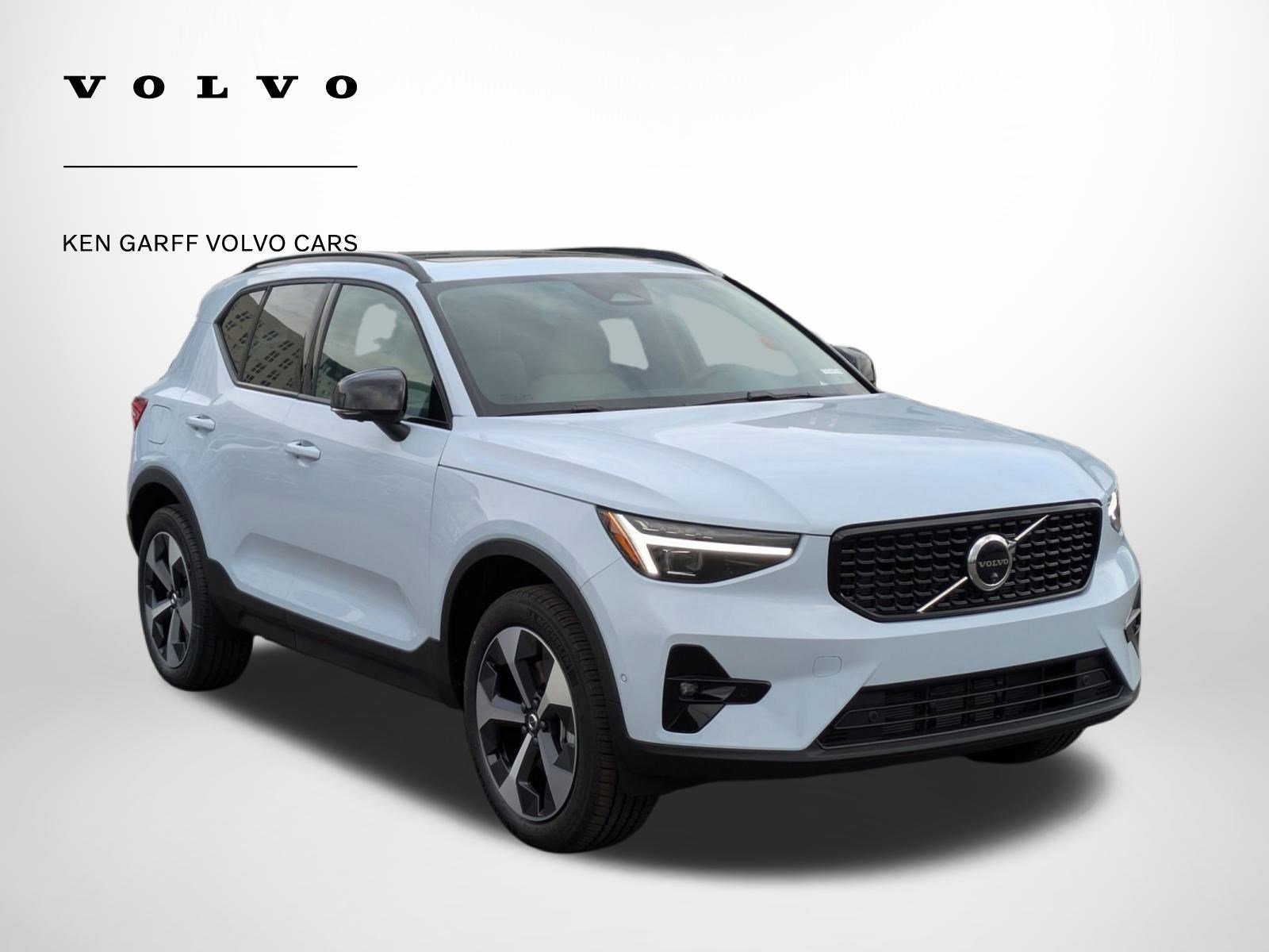 2026 Volvo XC40 Plus's photo