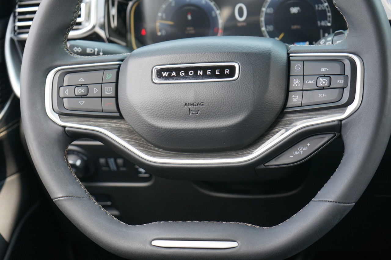 2022 Jeep Wagoneer Series II photo 31