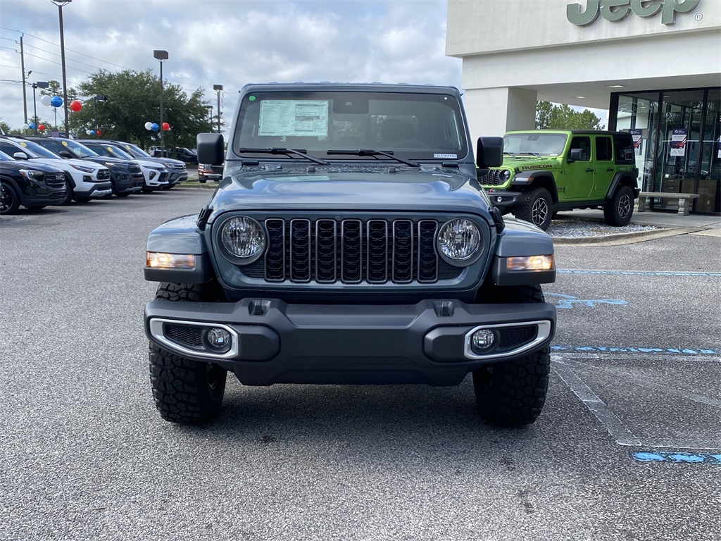 2025 Jeep Gladiator Sport photo 2
