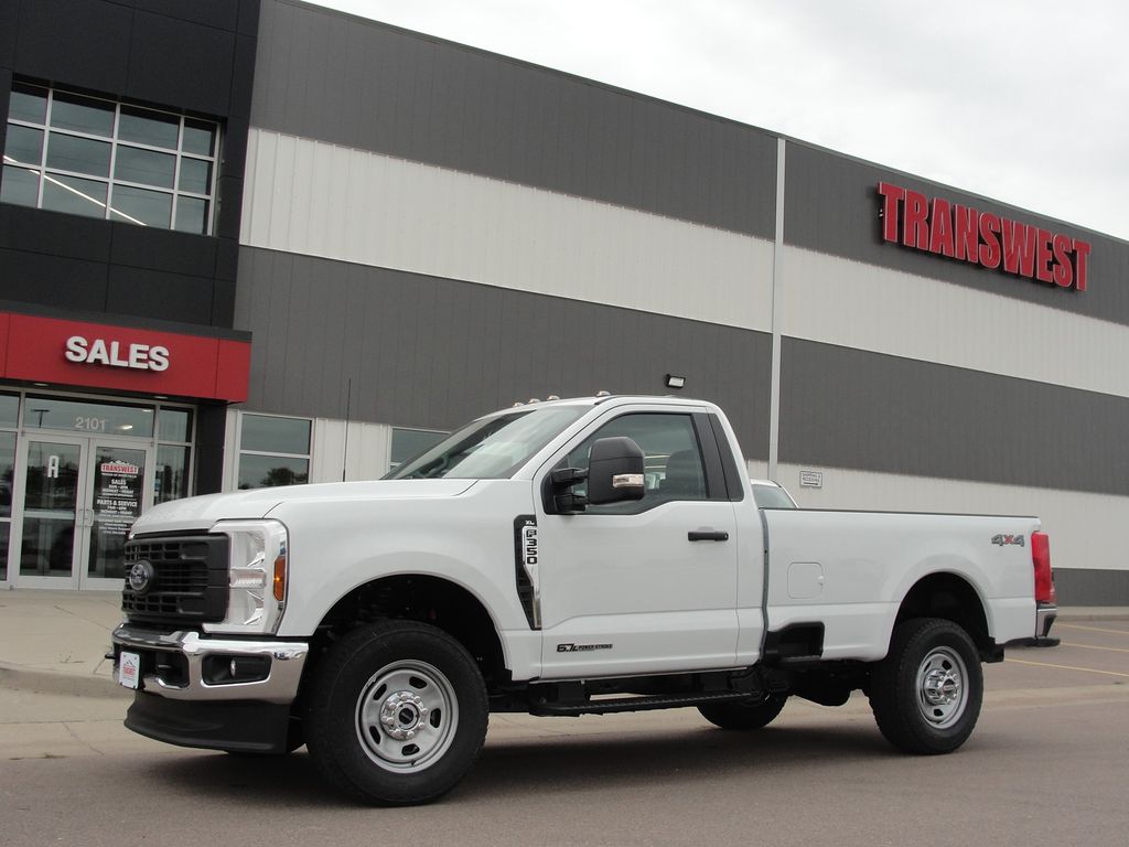 2026 Ford F-350 Super Duty XL's photo