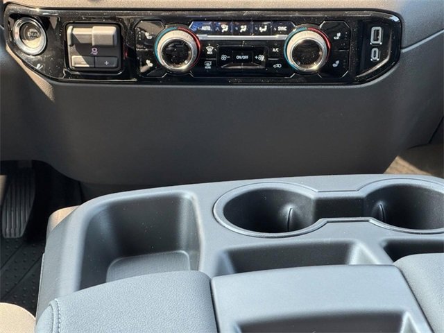 2025 Chevrolet Silverado 1500 LT photo 10
