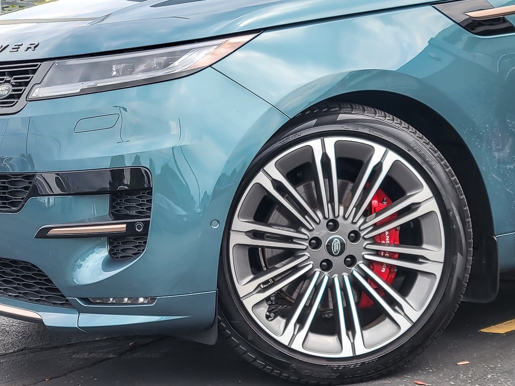 2024 Land Rover Range Rover Sport P400 Dynamic SE photo 3