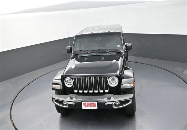 2023 Jeep Wrangler Sahara photo 17