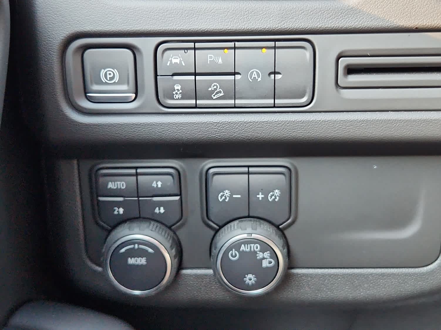 2024 Chevrolet Tahoe Premier photo 19