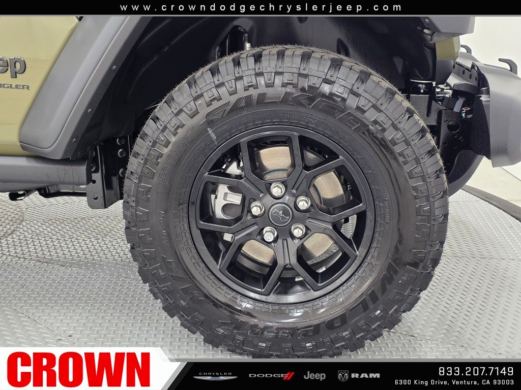 2025 Jeep Wrangler Willys photo 10