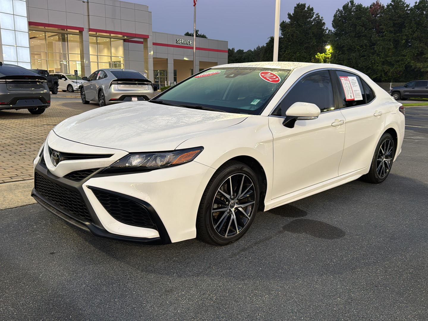 2022 Toyota Camry SE