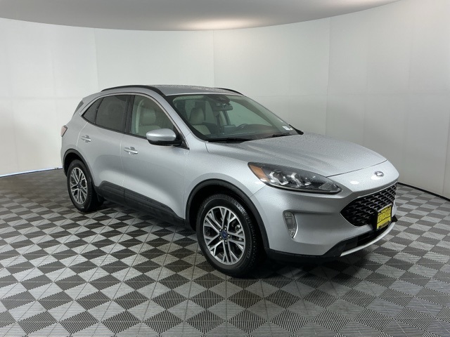 2020 Ford Escape SEL photo 3