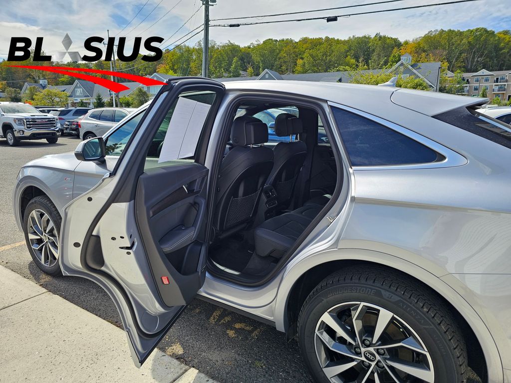 2023 Audi Q5 Sportback 45 S line Premium Plus photo 13