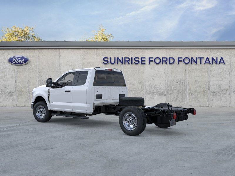 2025 Ford F-350 Super Duty XLT