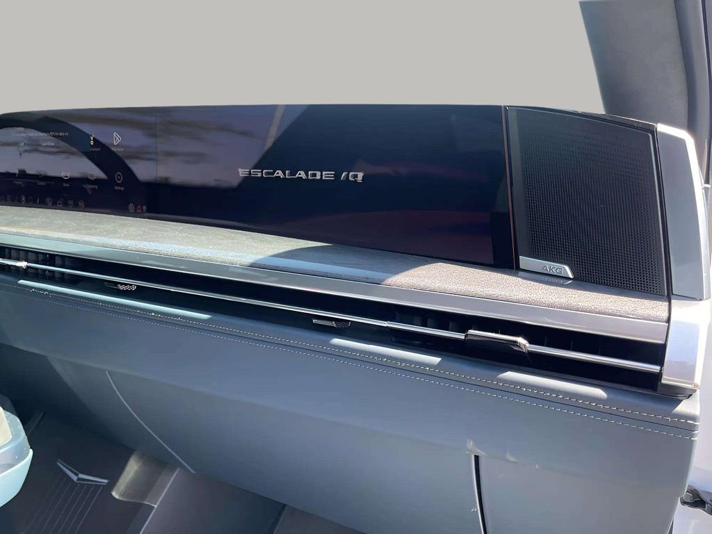 2025 Cadillac Escalade IQ Sport photo 13