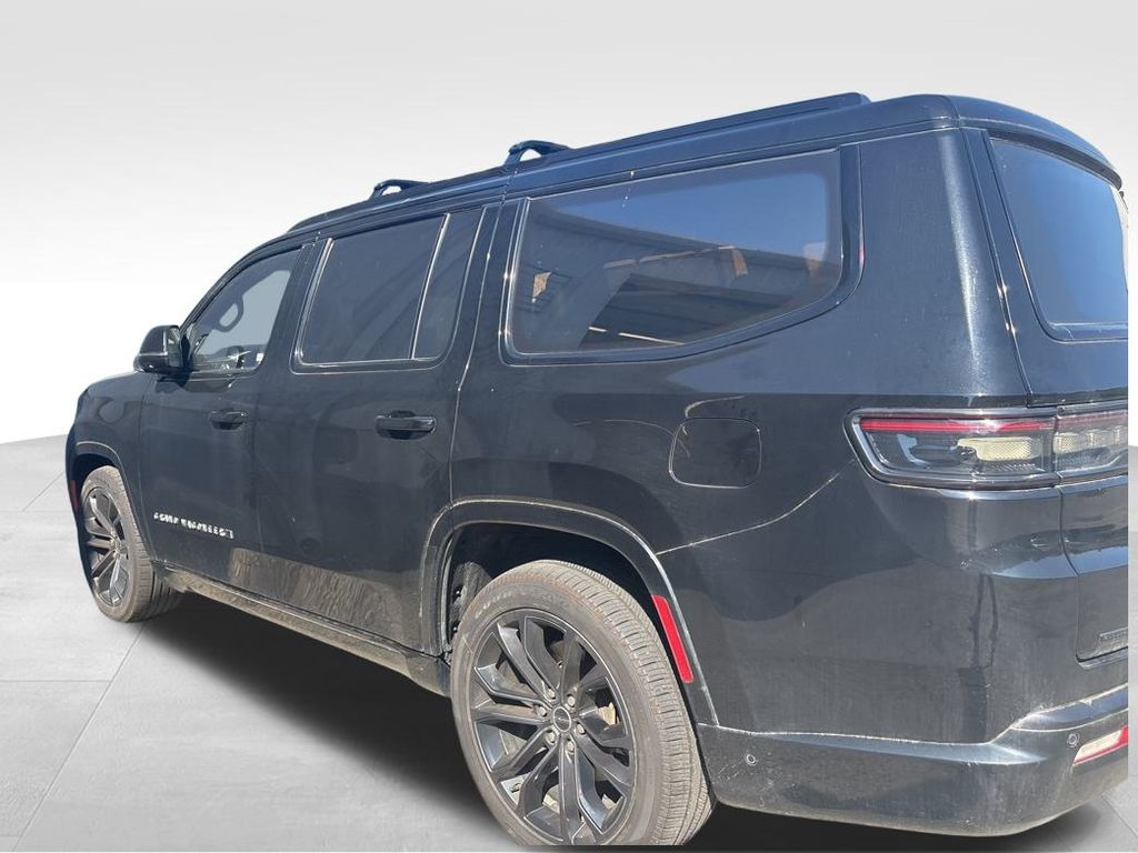 2022 Jeep Grand Wagoneer II photo 6