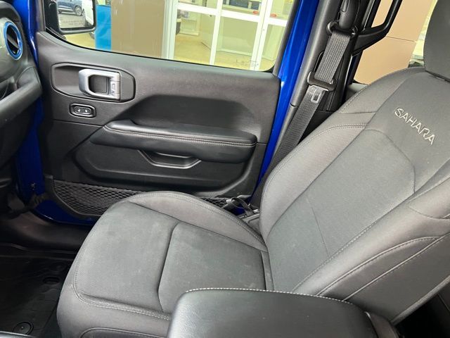 2020 Jeep Wrangler Unlimited Sahara photo 6