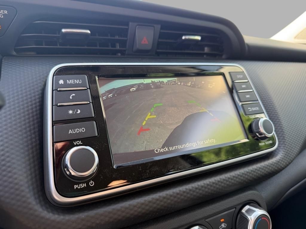 2025 Nissan Kicks Play S photo 6