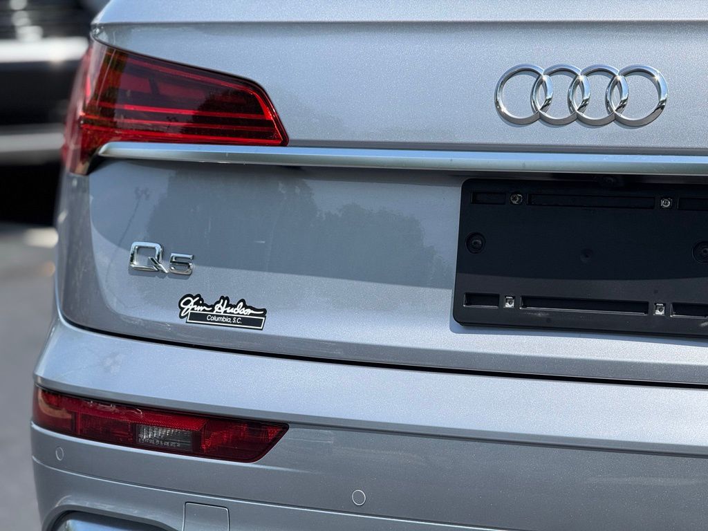 2024 Audi Q5 45 S line Premium Plus photo 8