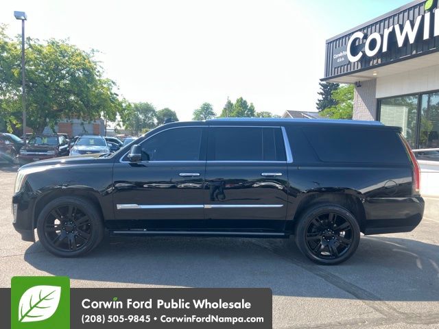 2016 Cadillac Escalade ESV Premium photo 4