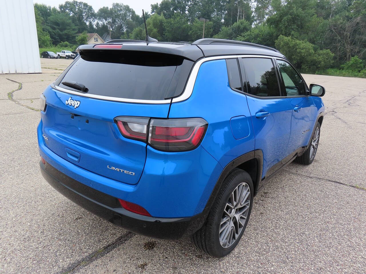 2024 Jeep Compass Limited photo 3